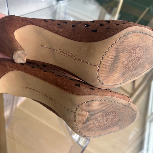 Vince Camuto - Brown Peep Toe Heels - Size 9 - Picture 4 of 4